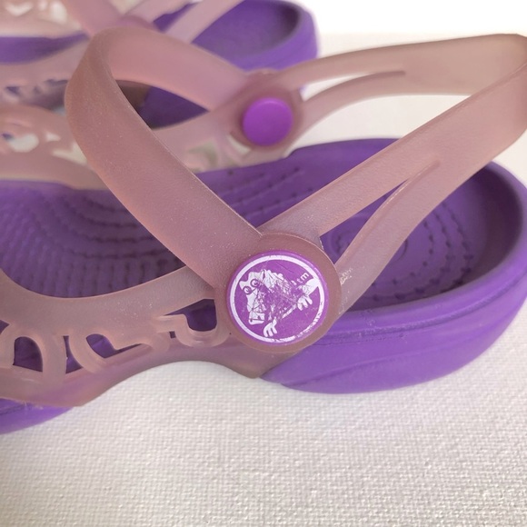 Crocs Toddler Adrina Hearts Sandals - Picture 6 of 9